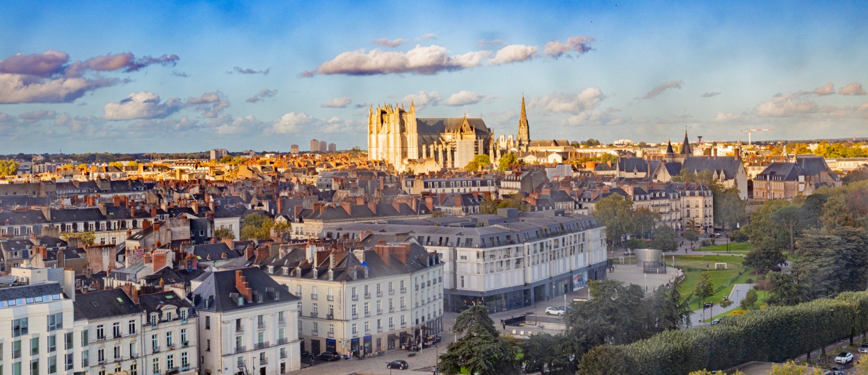 Nantes panoramski pogled na grad_1248X540
