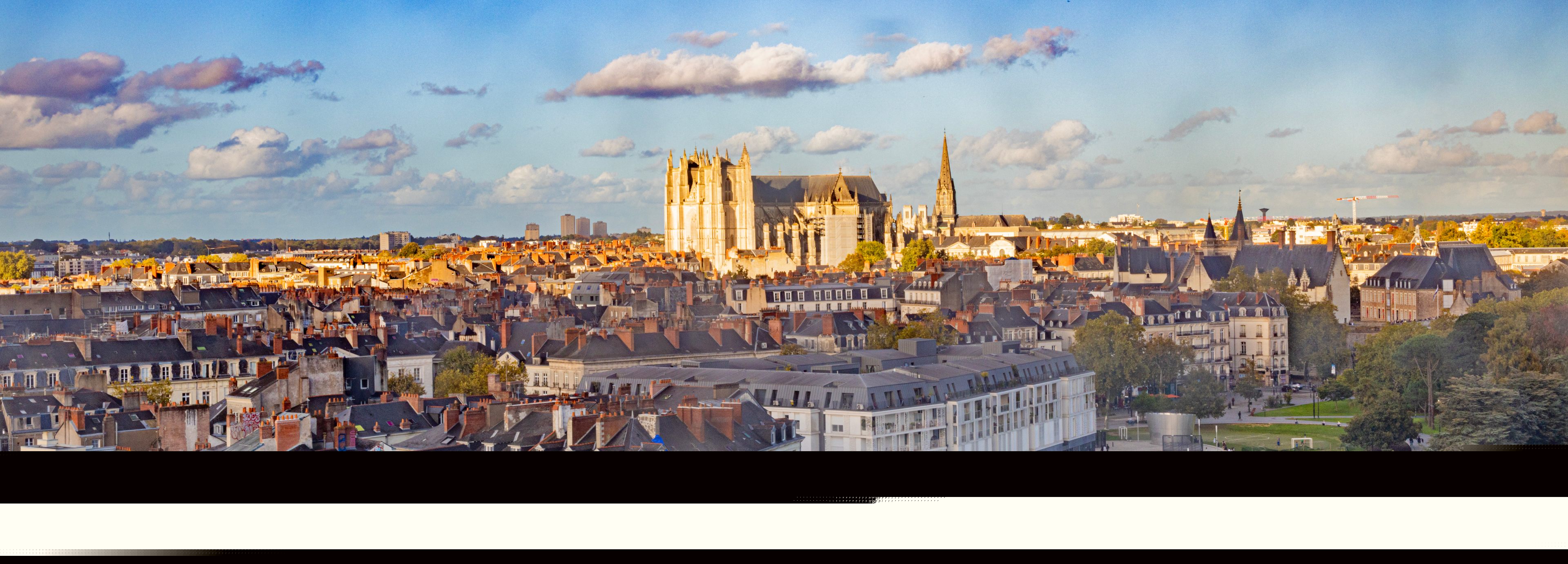 Nantes panoramski pogled na grad_3840X1380
