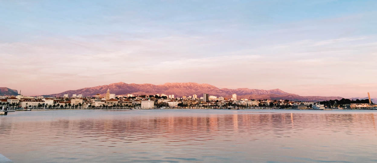 Split_panorama and sunset_1248x540