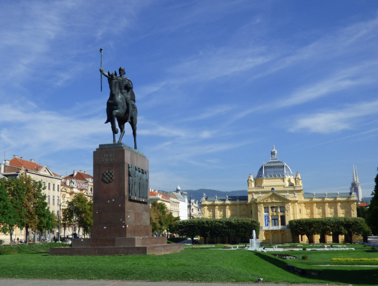 Zagreb_King Tomislav Square_750x568